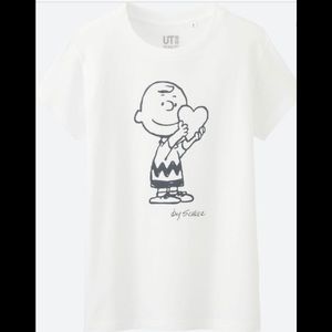 Uniqlo Peanuts Charlie Brown T- shirt